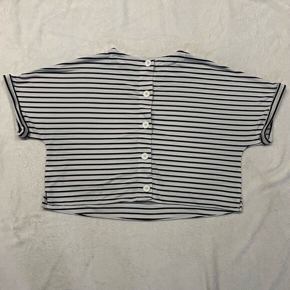 ADRIANNA PAPELL short sleeve stripped crop top shirt size medium - Picture 2 of 6